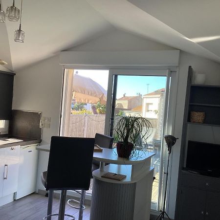拉罗歇尔Chaleureux T2 30 M2 Et Sa Terrasse Bois 18 M2公寓 外观 照片