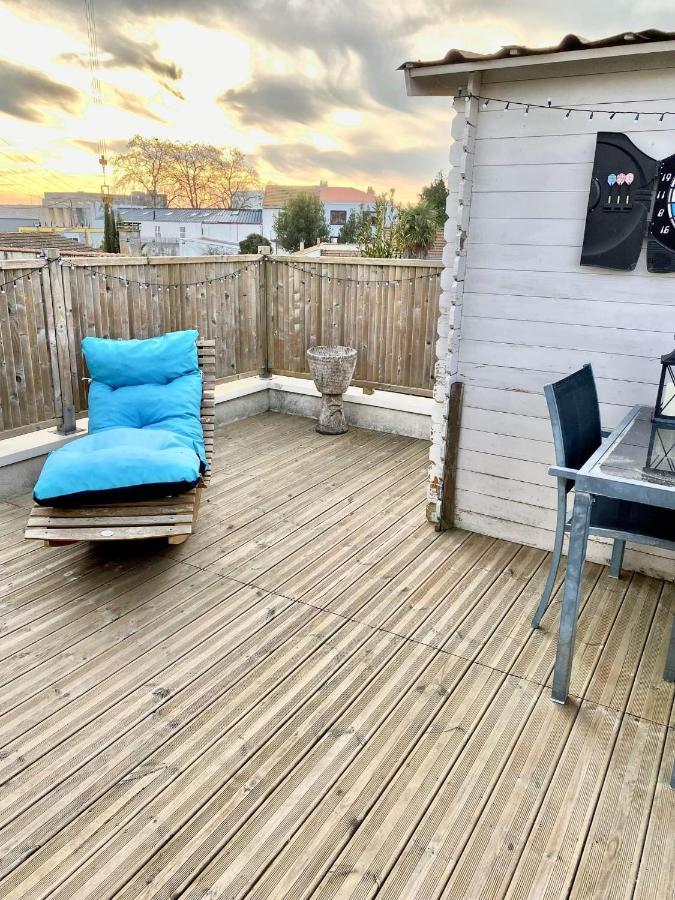 拉罗歇尔Chaleureux T2 30 M2 Et Sa Terrasse Bois 18 M2公寓 外观 照片