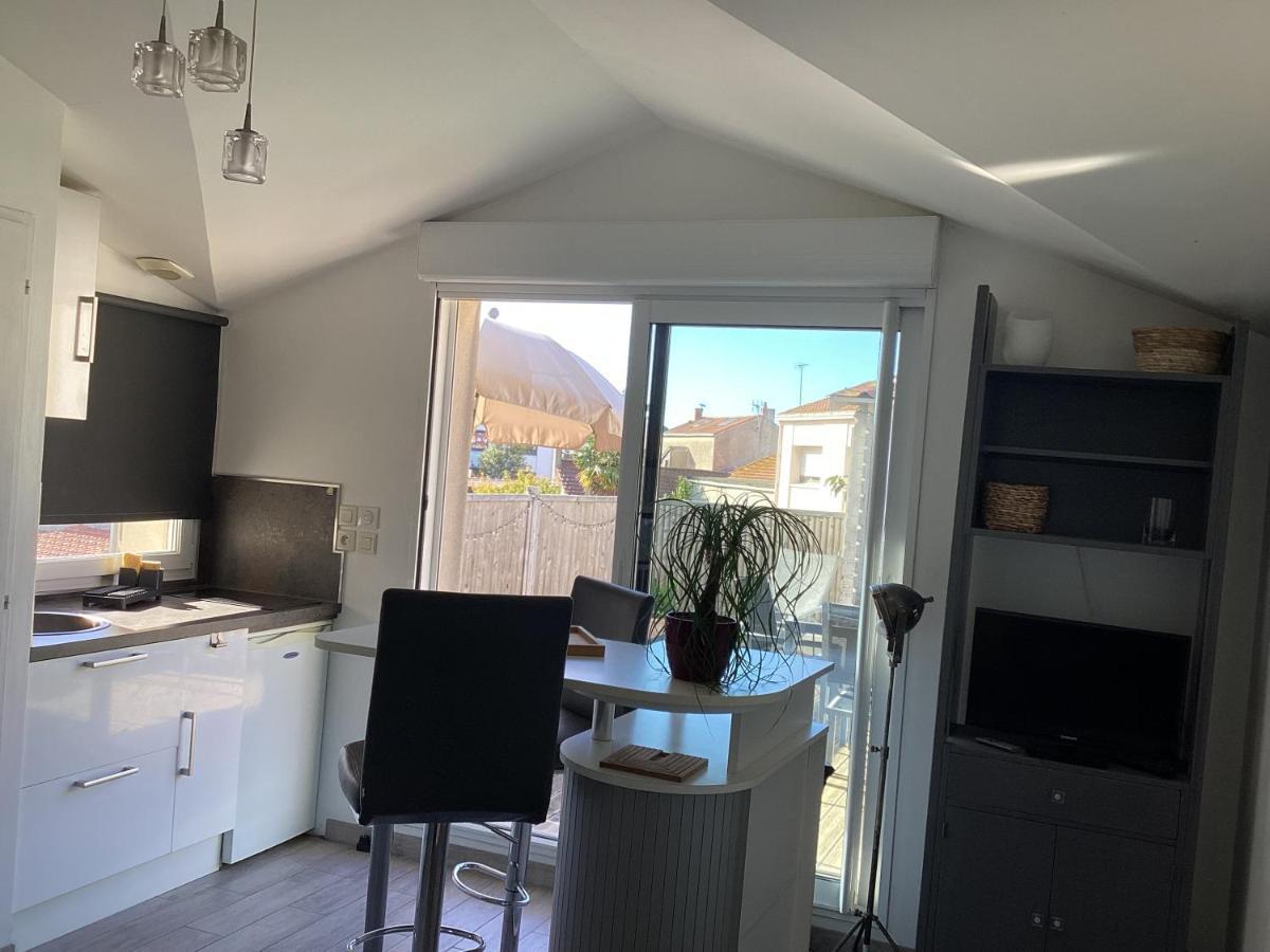 拉罗歇尔Chaleureux T2 30 M2 Et Sa Terrasse Bois 18 M2公寓 外观 照片